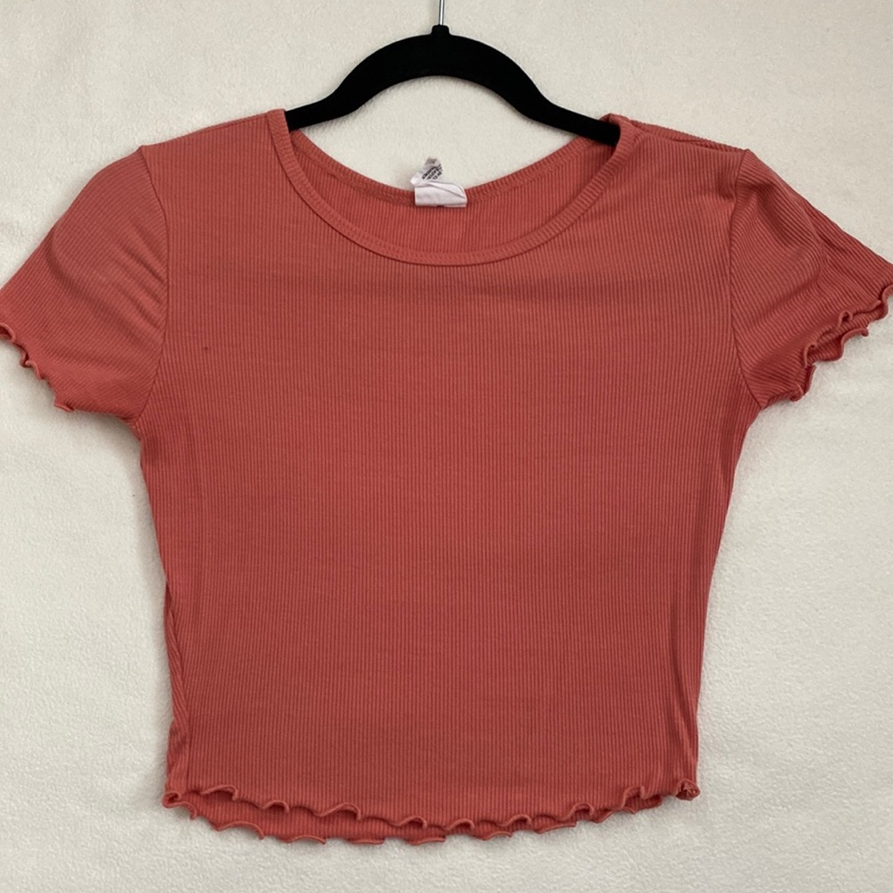 4 Ribbed Crop tops with Ruffled Edges